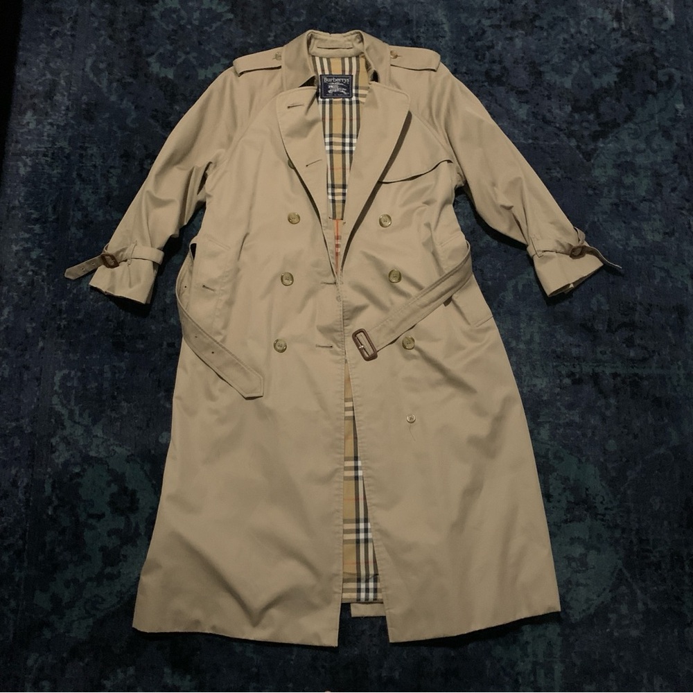 Burberry Long Trench Coat: Vintage, Classic Tan, 14